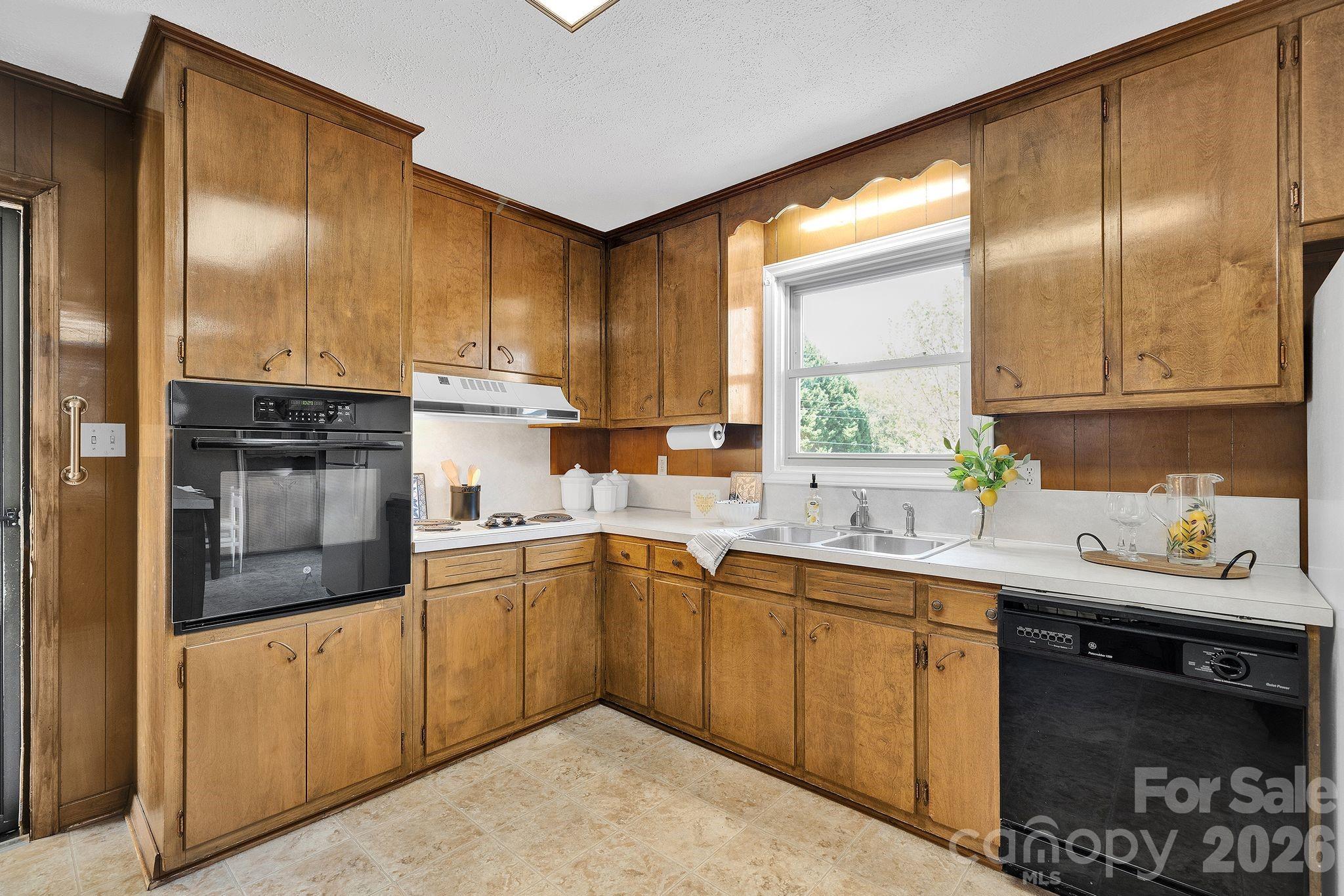 1411 E Maiden Road Maiden NC 28650