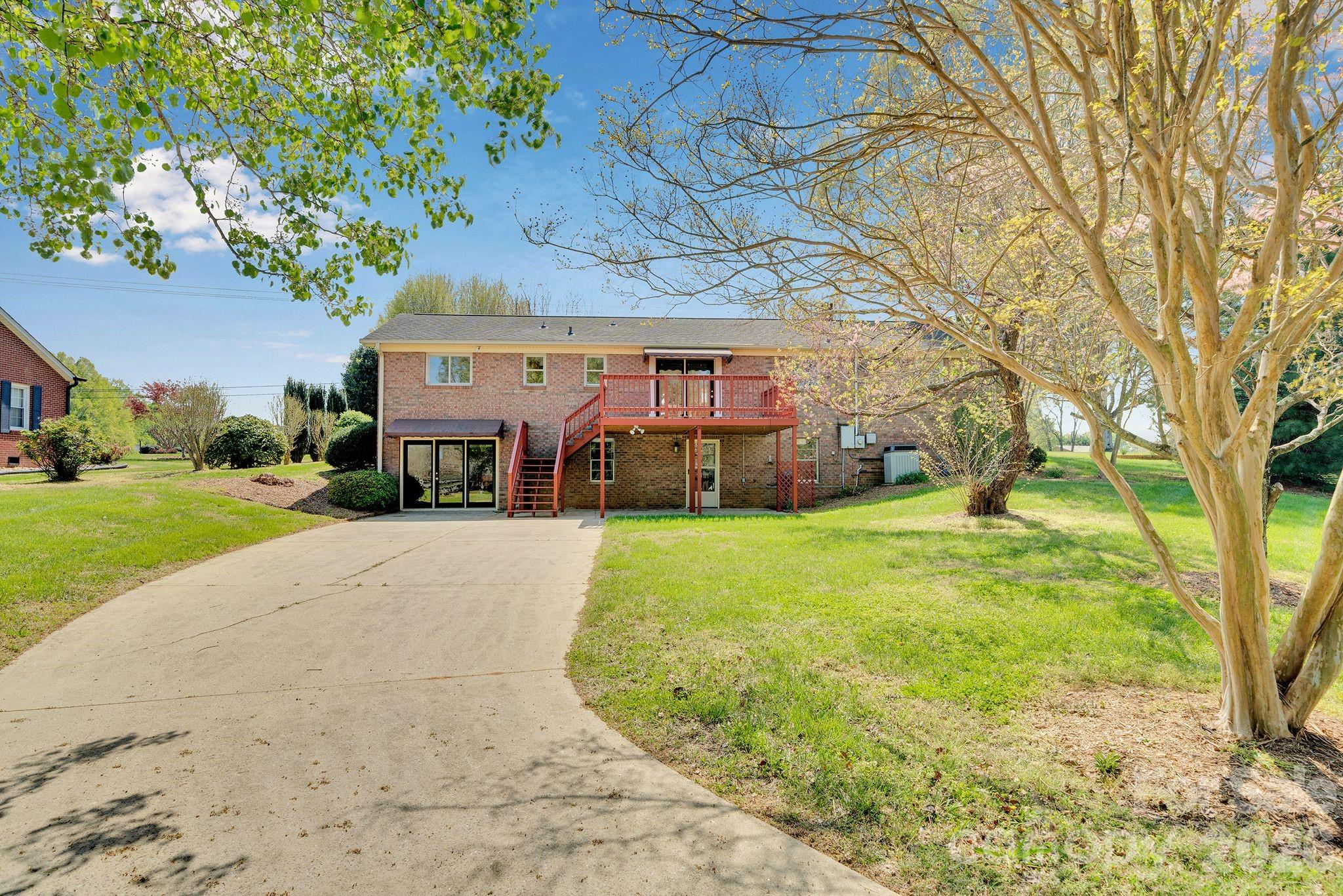 1411 E Maiden Road Maiden NC 28650