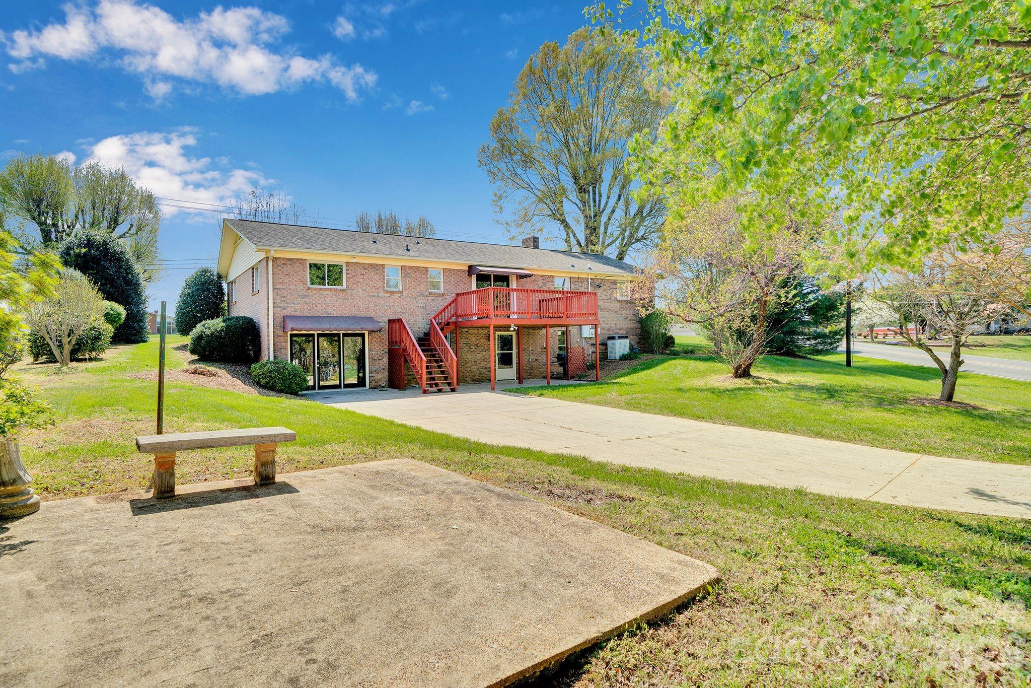 1411 E Maiden Road Maiden NC 28650