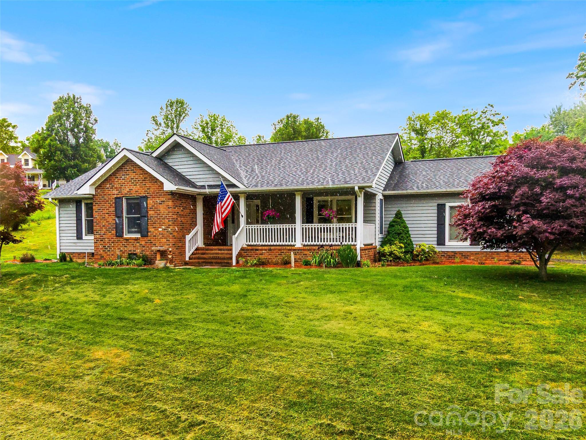 530 Windom Cove Burnsville NC 28714