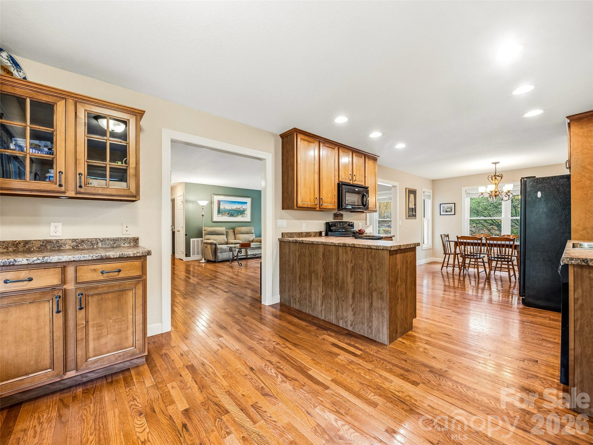 530 Windom Cove Burnsville NC 28714