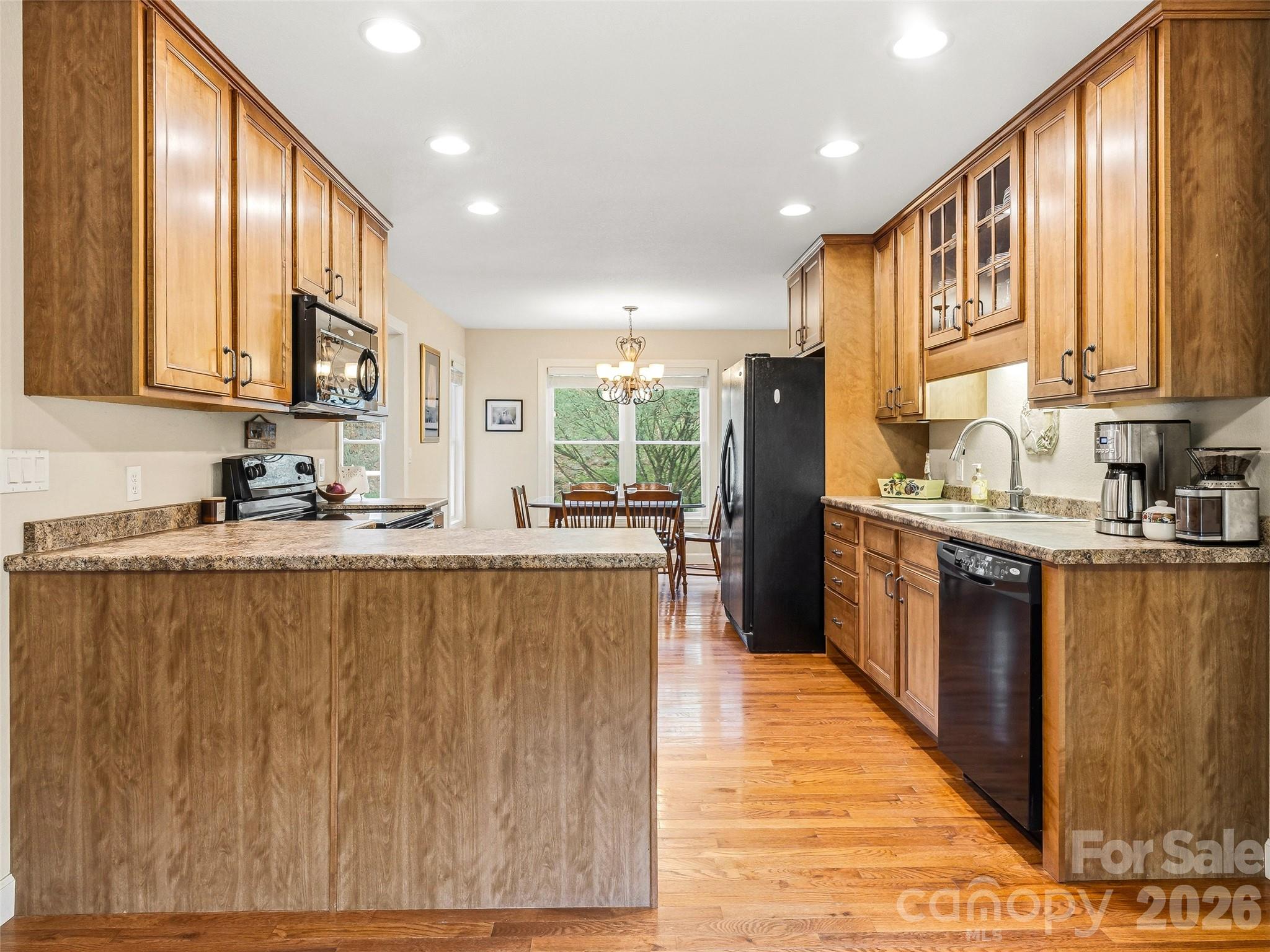 530 Windom Cove Burnsville NC 28714