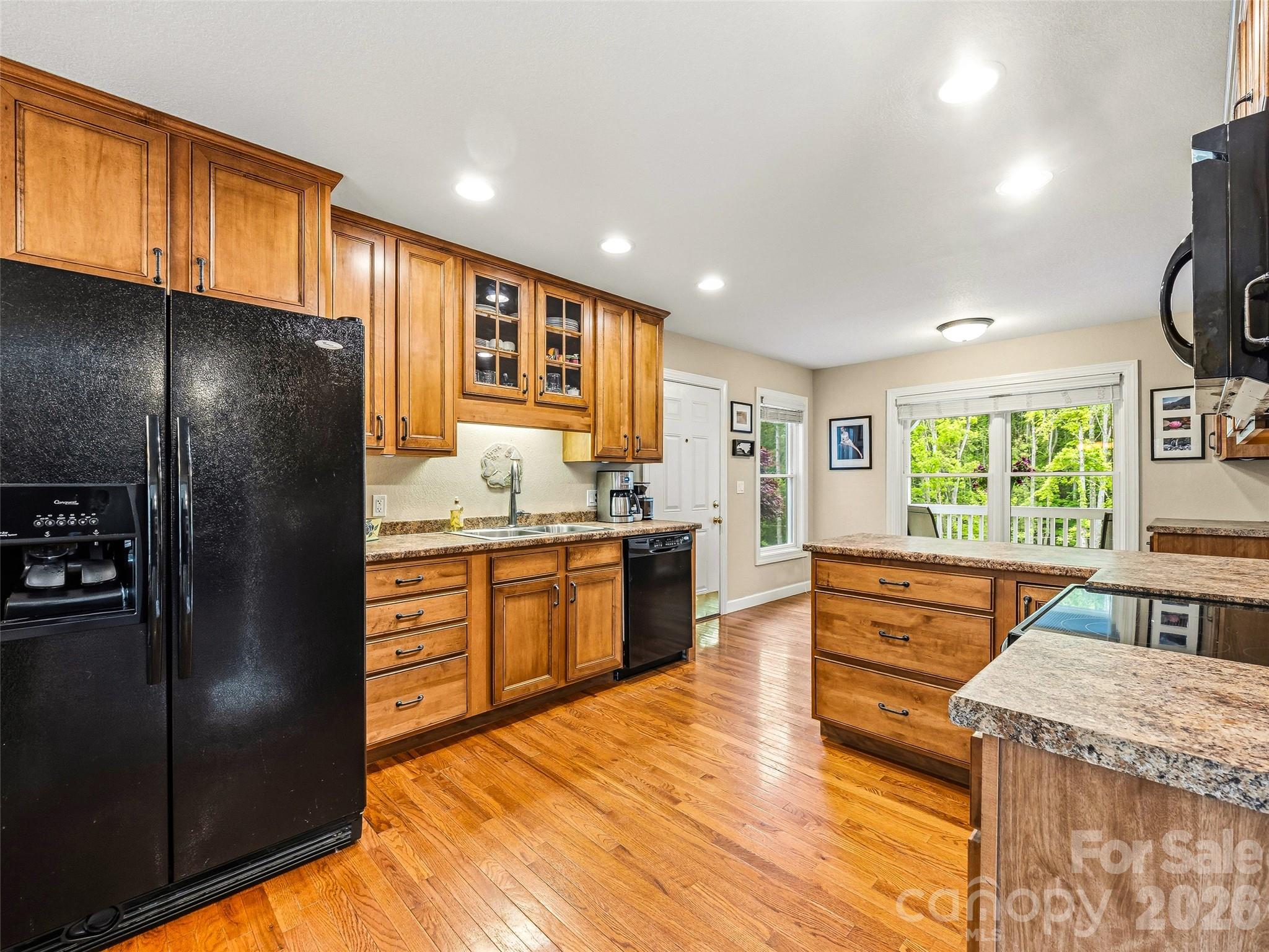 530 Windom Cove Burnsville NC 28714