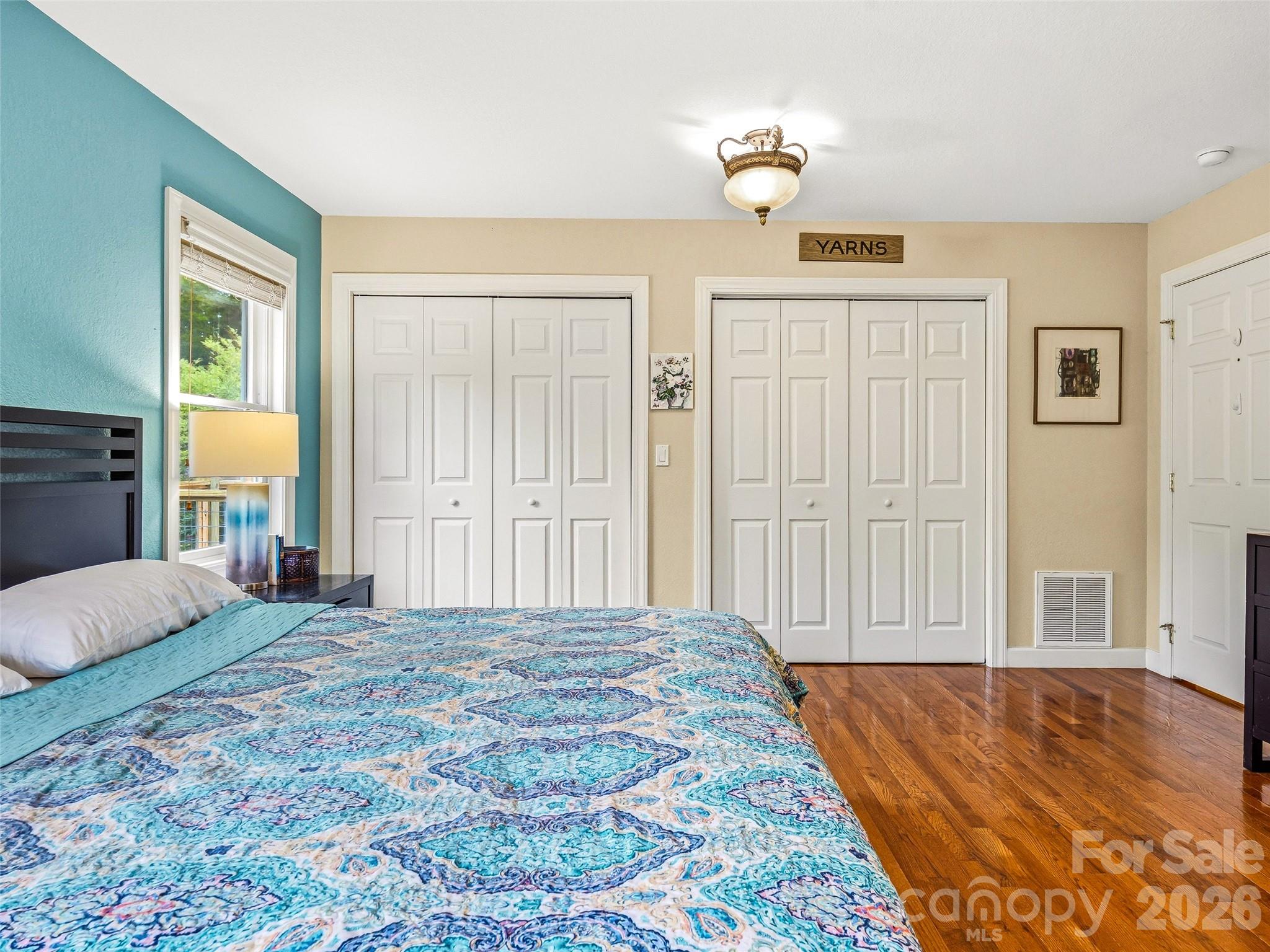 530 Windom Cove Burnsville NC 28714
