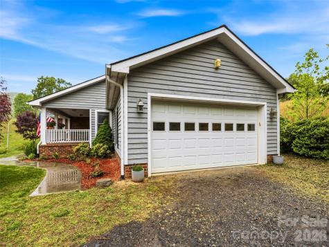 530 Windom Cove Burnsville NC 28714