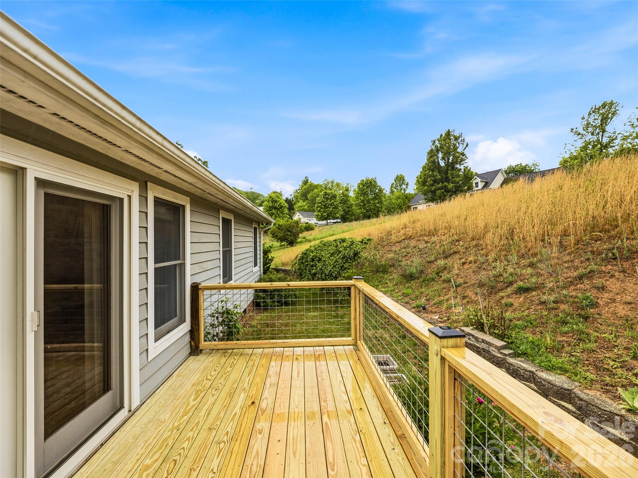 530 Windom Cove Burnsville NC 28714