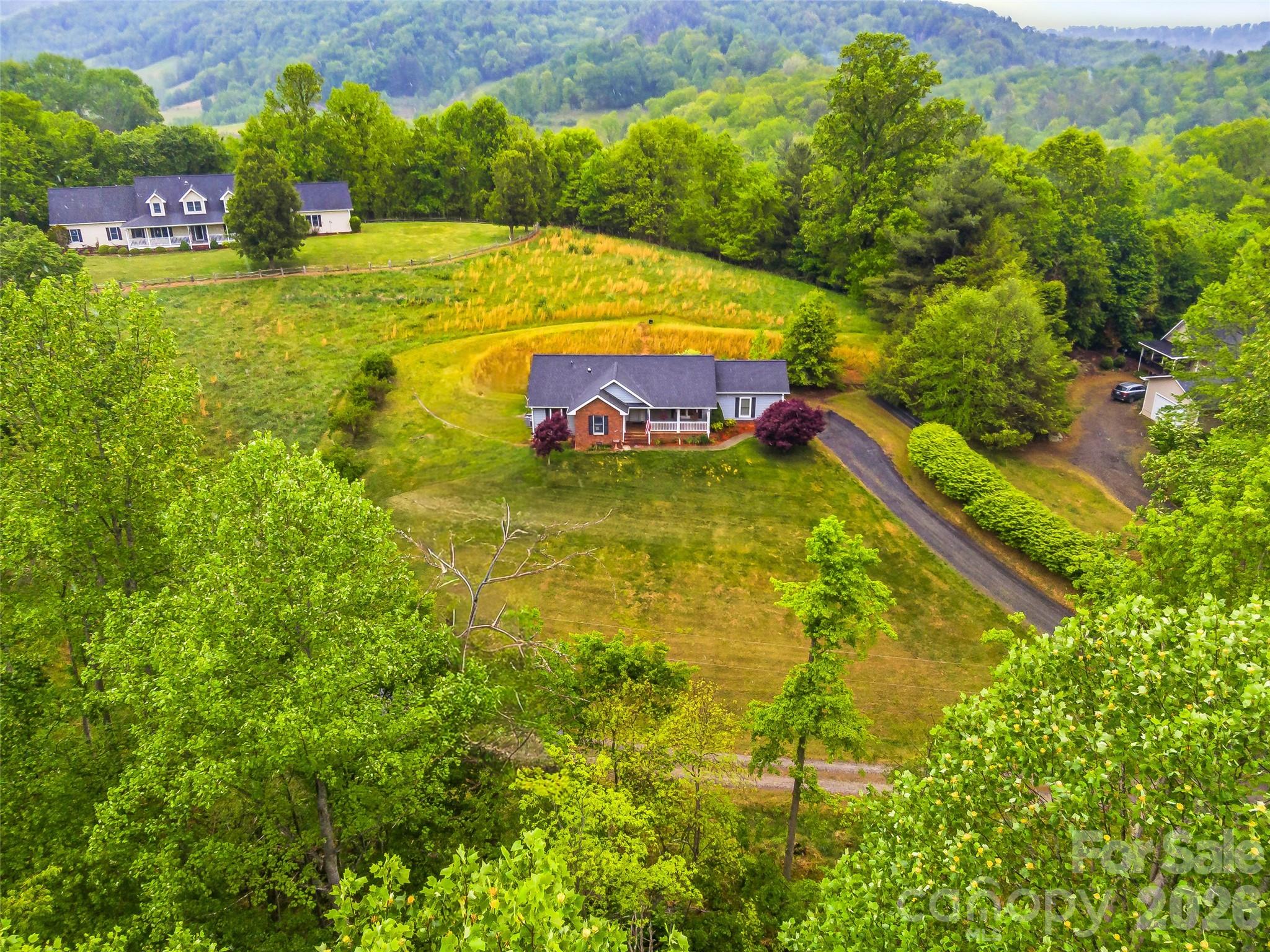 530 Windom Cove Burnsville NC 28714