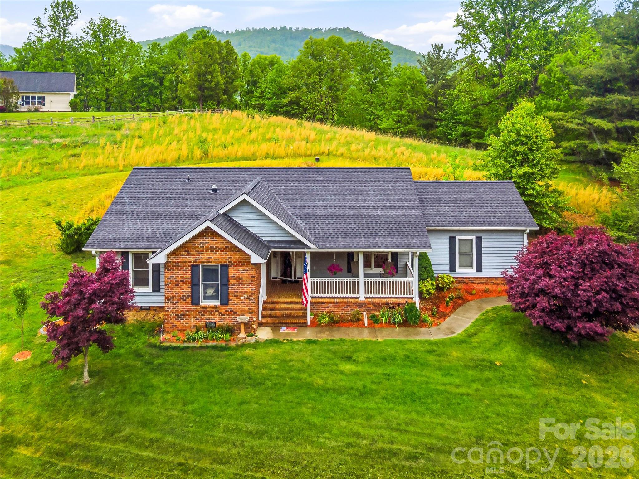 530 Windom Cove Burnsville NC 28714