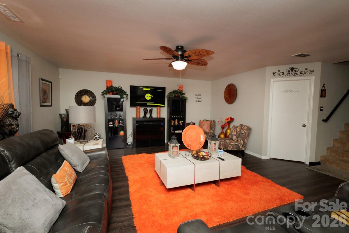 6135 Blue Ash Lane Charlotte NC 28215