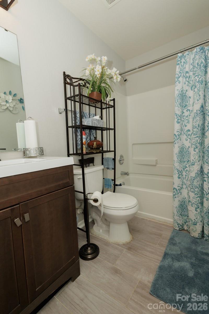 6135 Blue Ash Lane Charlotte NC 28215