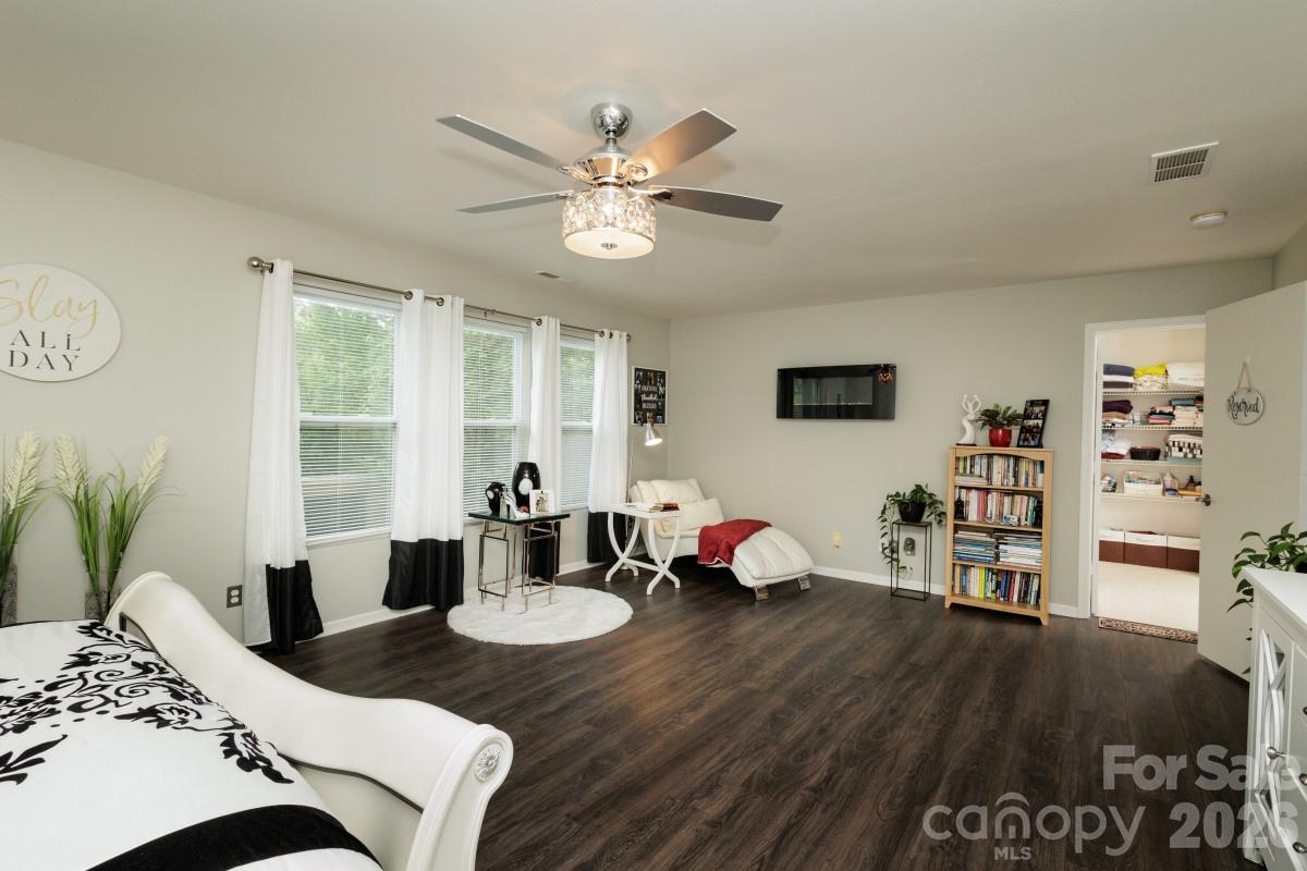 6135 Blue Ash Lane Charlotte NC 28215