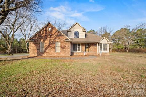96 Valley Drive Badin NC 28009
