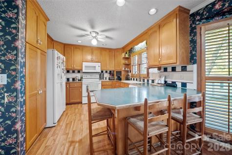 96 Valley Drive Badin NC 28009