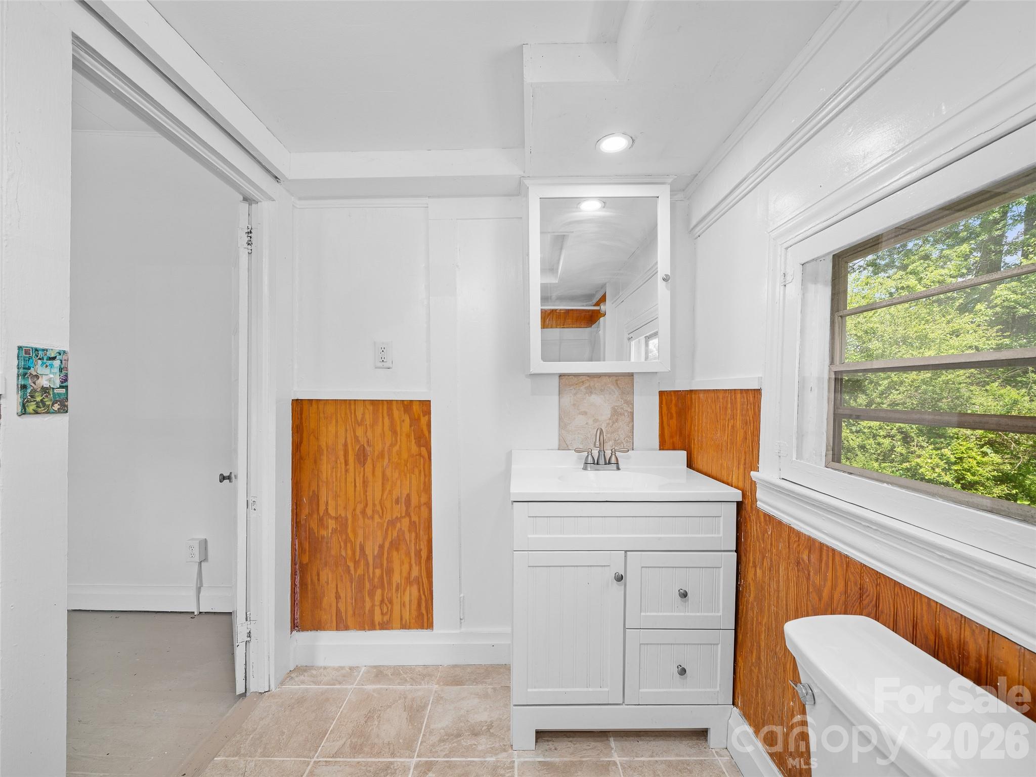 9 Ivy Street Burnsville NC 28714