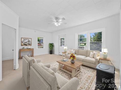 9 Ivy Street Burnsville NC 28714