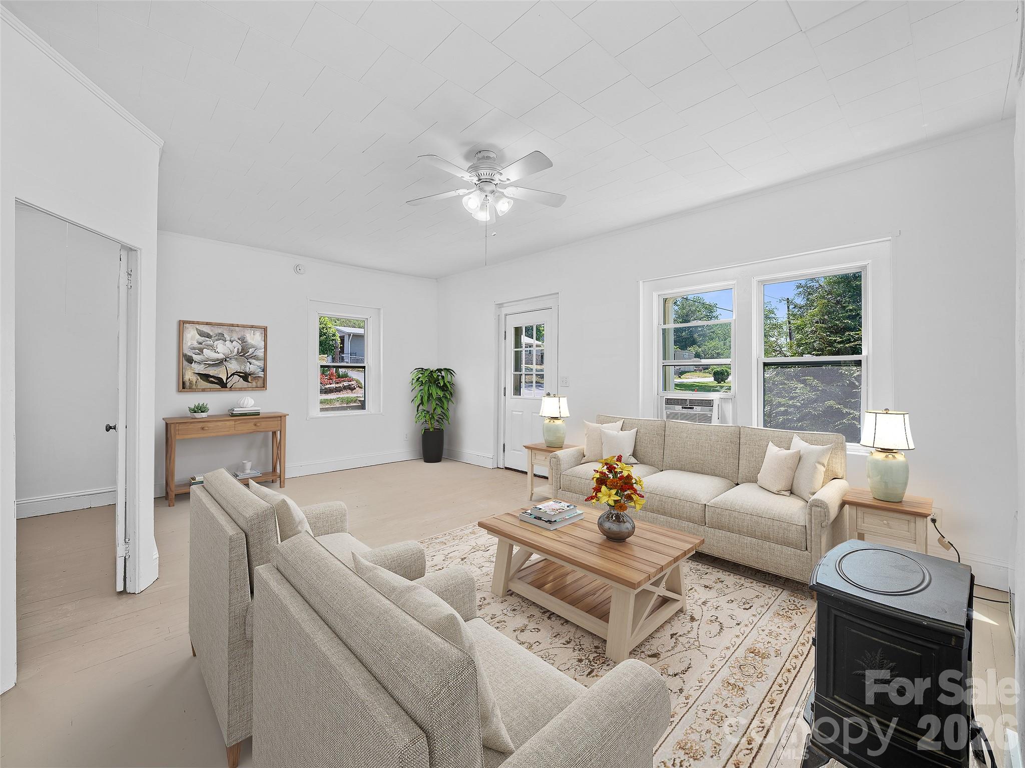9 Ivy Street Burnsville NC 28714