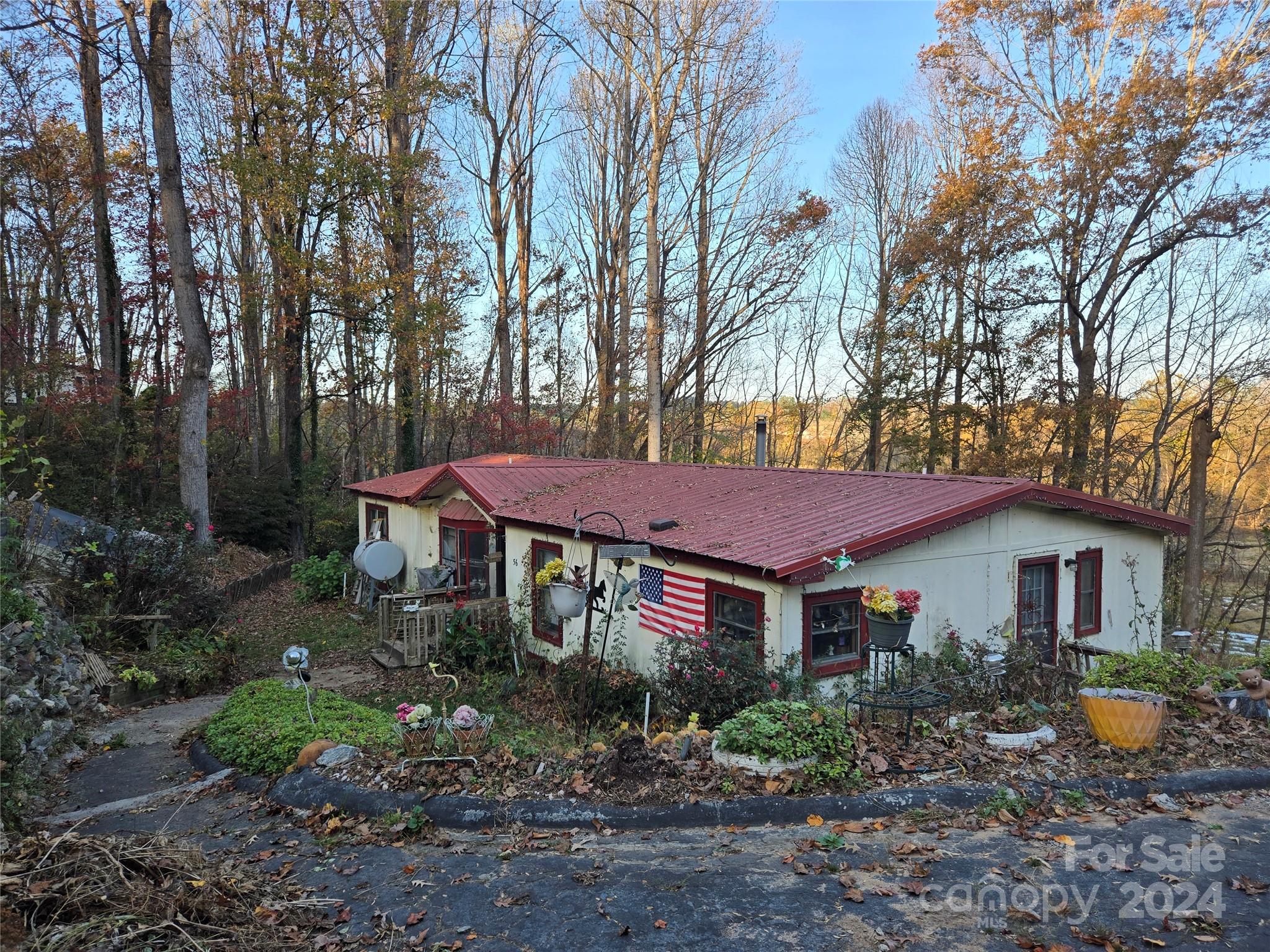 56 Woodscape Drive Mills River NC 28759