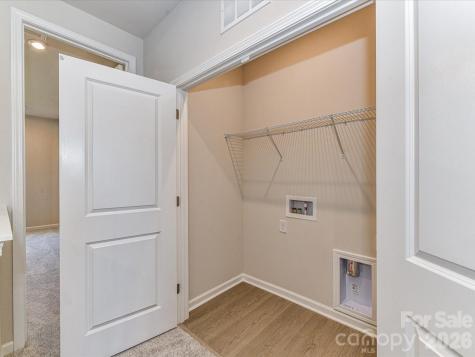 3041 Hutton Gardens Lane Charlotte NC 28269