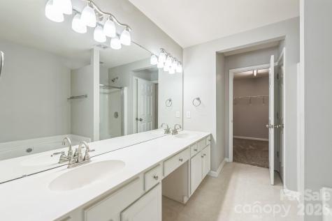 10235 Kendra Court Charlotte NC 28277