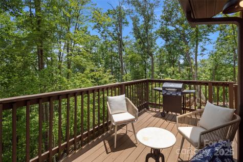 619 Leisure Lane Burnsville NC 28714