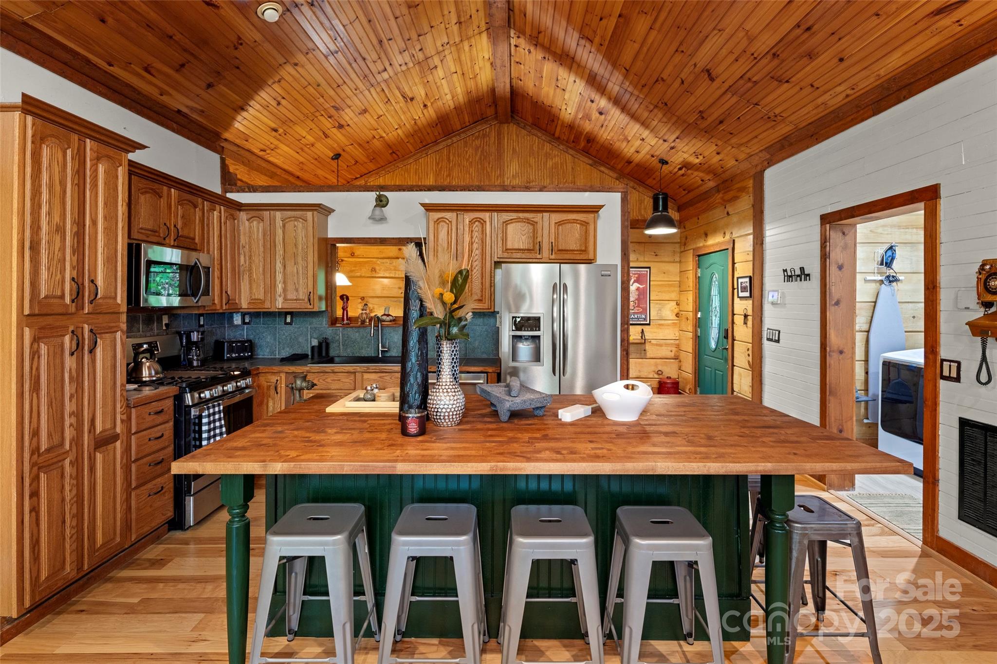 619 Leisure Lane Burnsville NC 28714