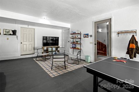 619 Leisure Lane Burnsville NC 28714
