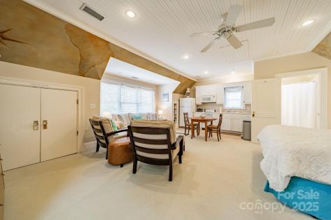 1333 Carlton Avenue Charlotte NC 28203