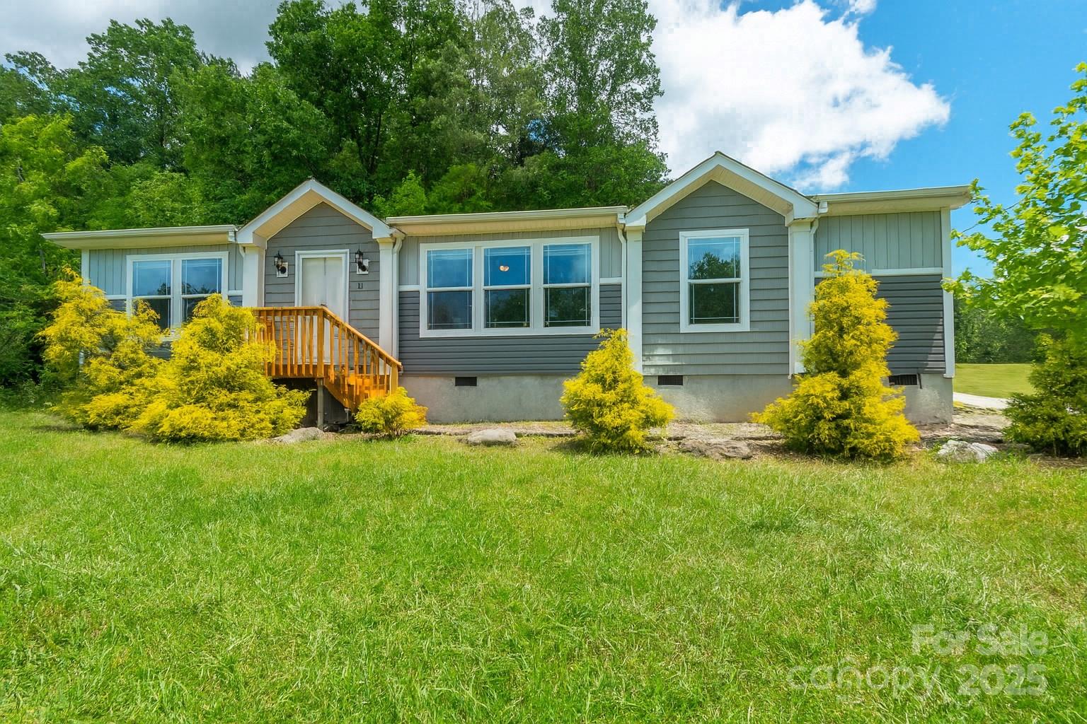 Black Mountain NC, 11 Bartlett Avenue