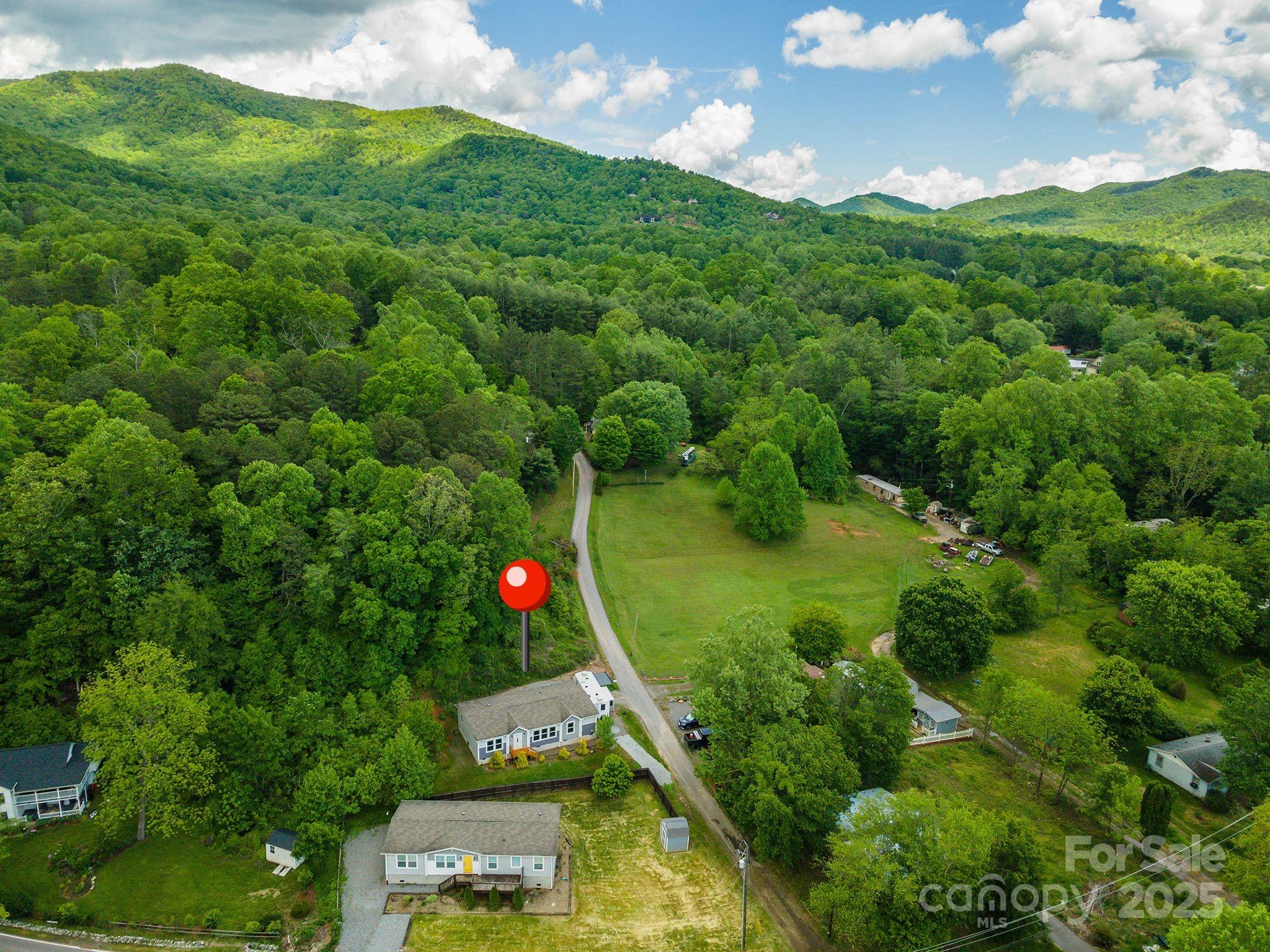 11 Bartlett Avenue Black Mountain NC 28711