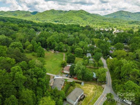 11 Bartlett Avenue Black Mountain NC 28711