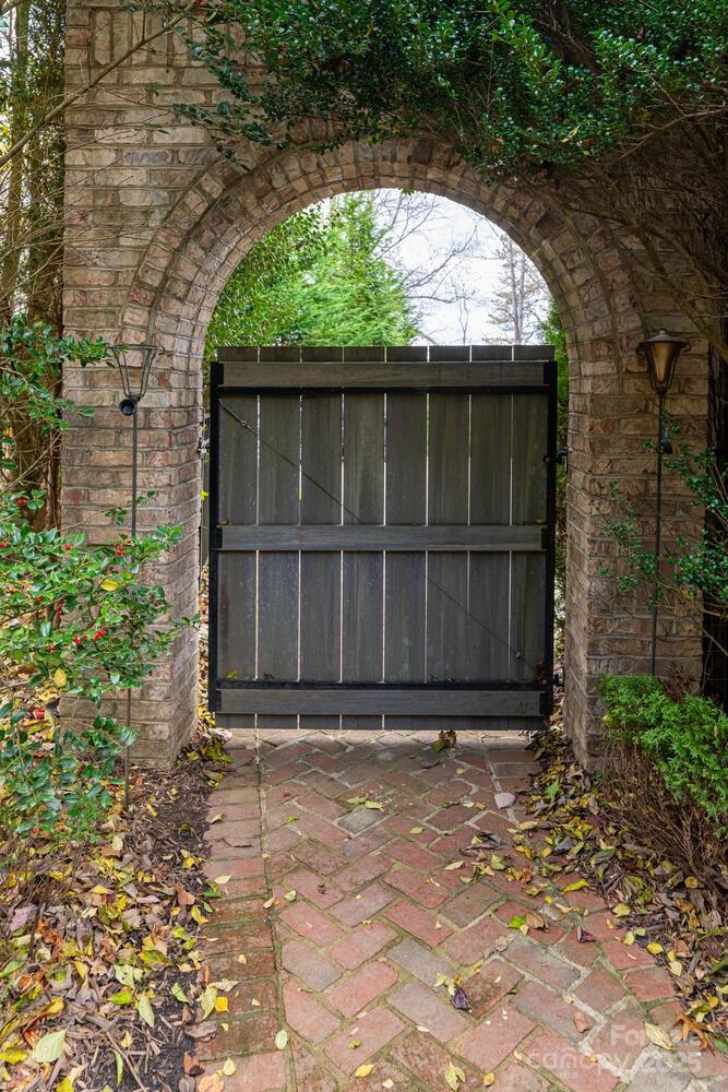 150 Rainbow View Drive Fletcher NC 28732