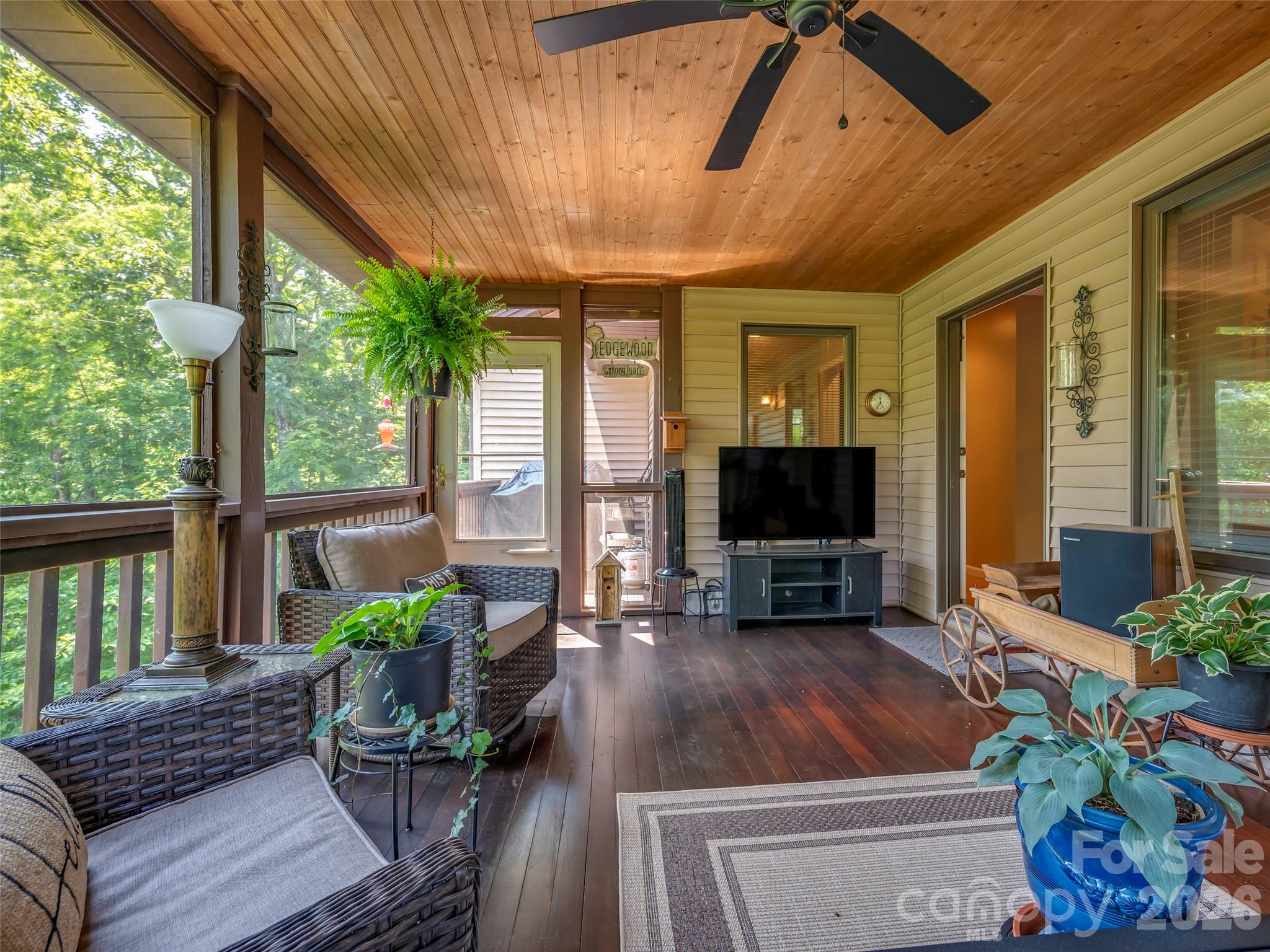 117 Eagles Crest Way Lake Lure NC 28746