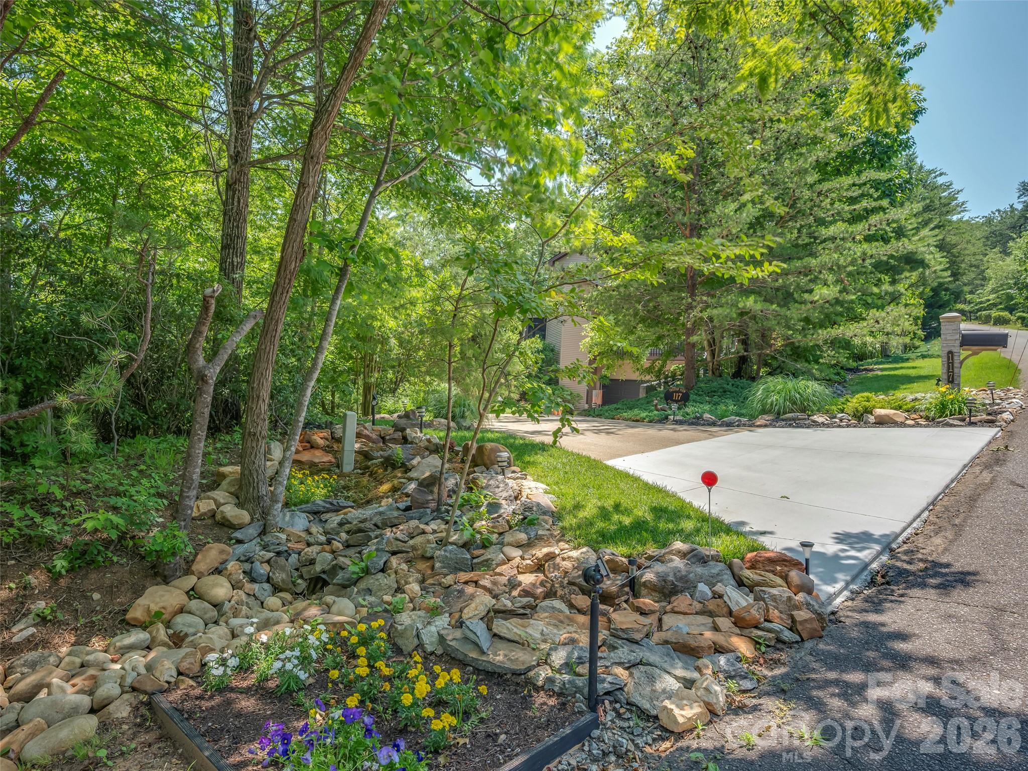117 Eagles Crest Way Lake Lure NC 28746