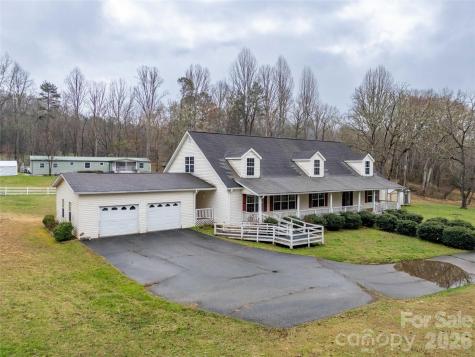 1564 Camp Creek Road Whittier NC 28789