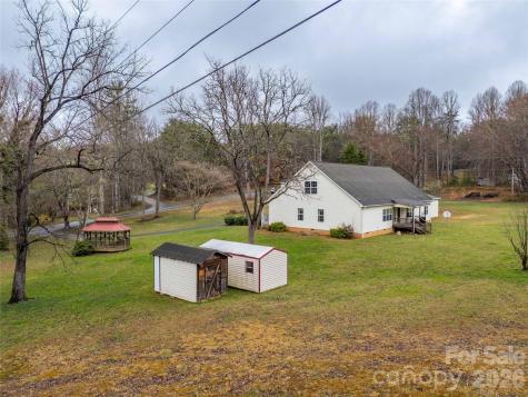 1564 Camp Creek Road Whittier NC 28789