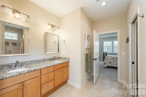 31 Black Iron Lane Hendersonville NC 28792