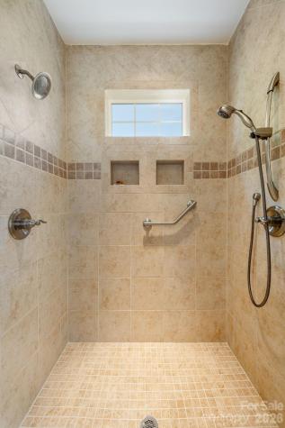 31 Black Iron Lane Hendersonville NC 28792