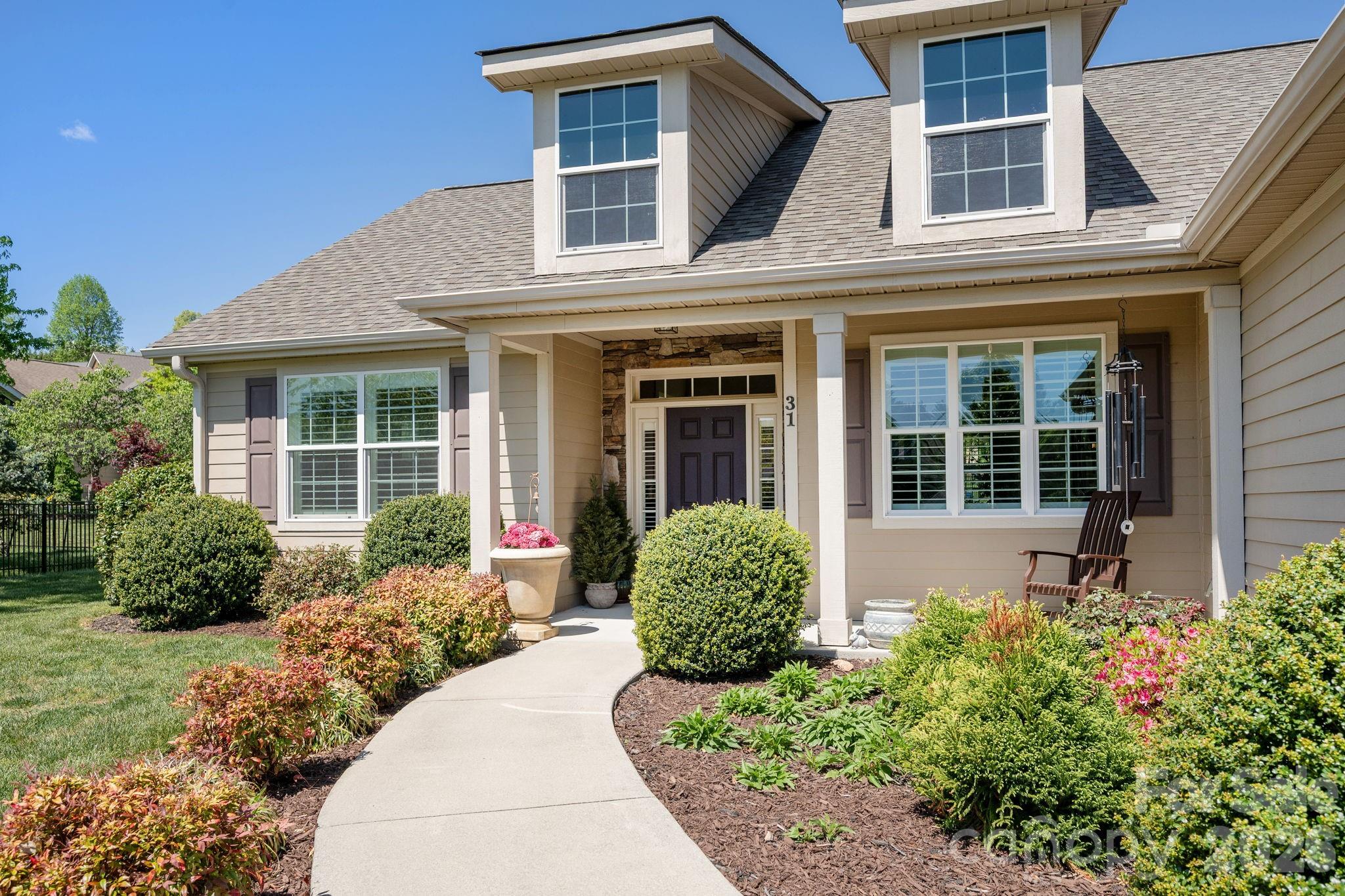 31 Black Iron Lane Hendersonville NC 28792