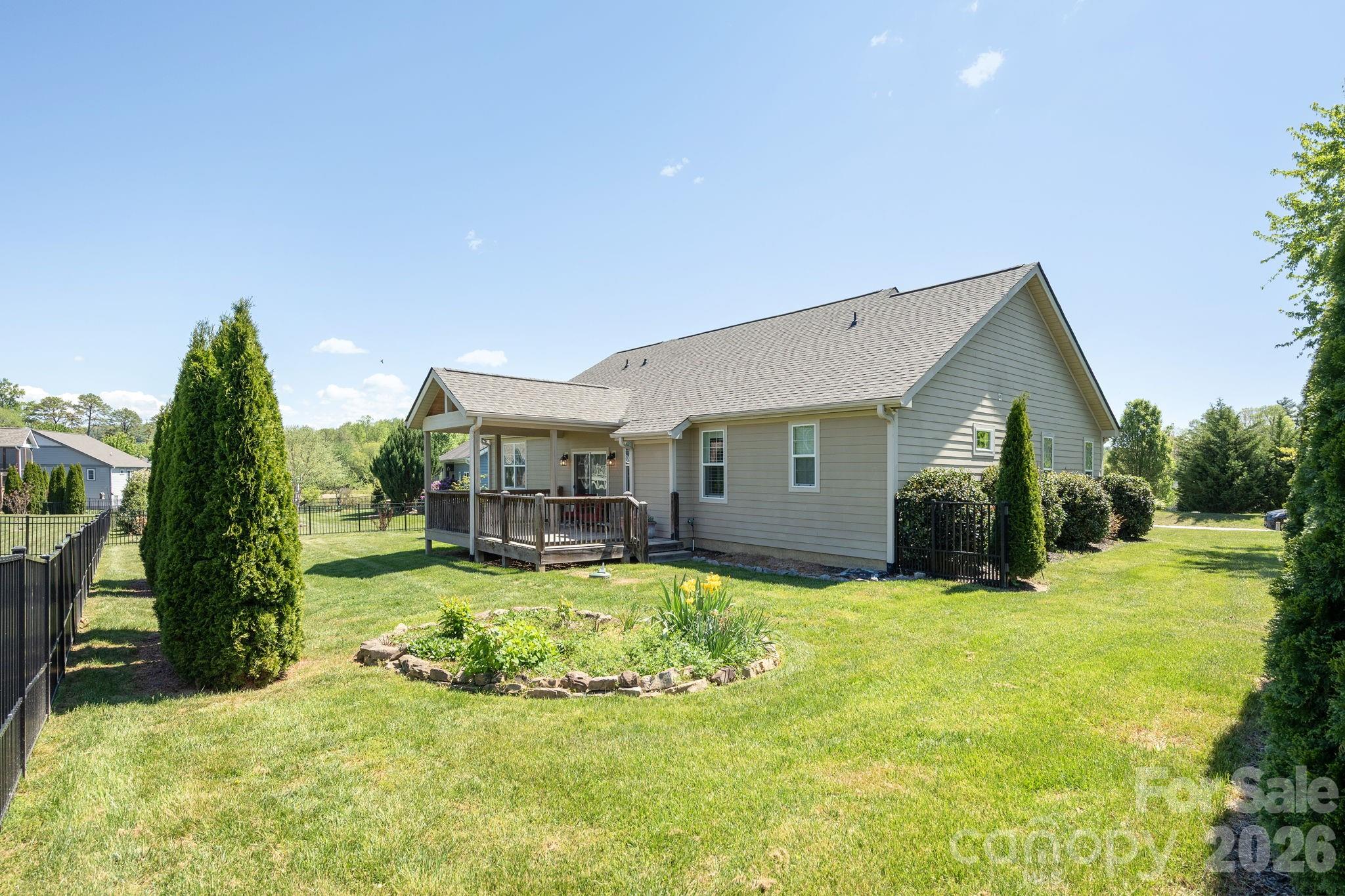 31 Black Iron Lane Hendersonville NC 28792