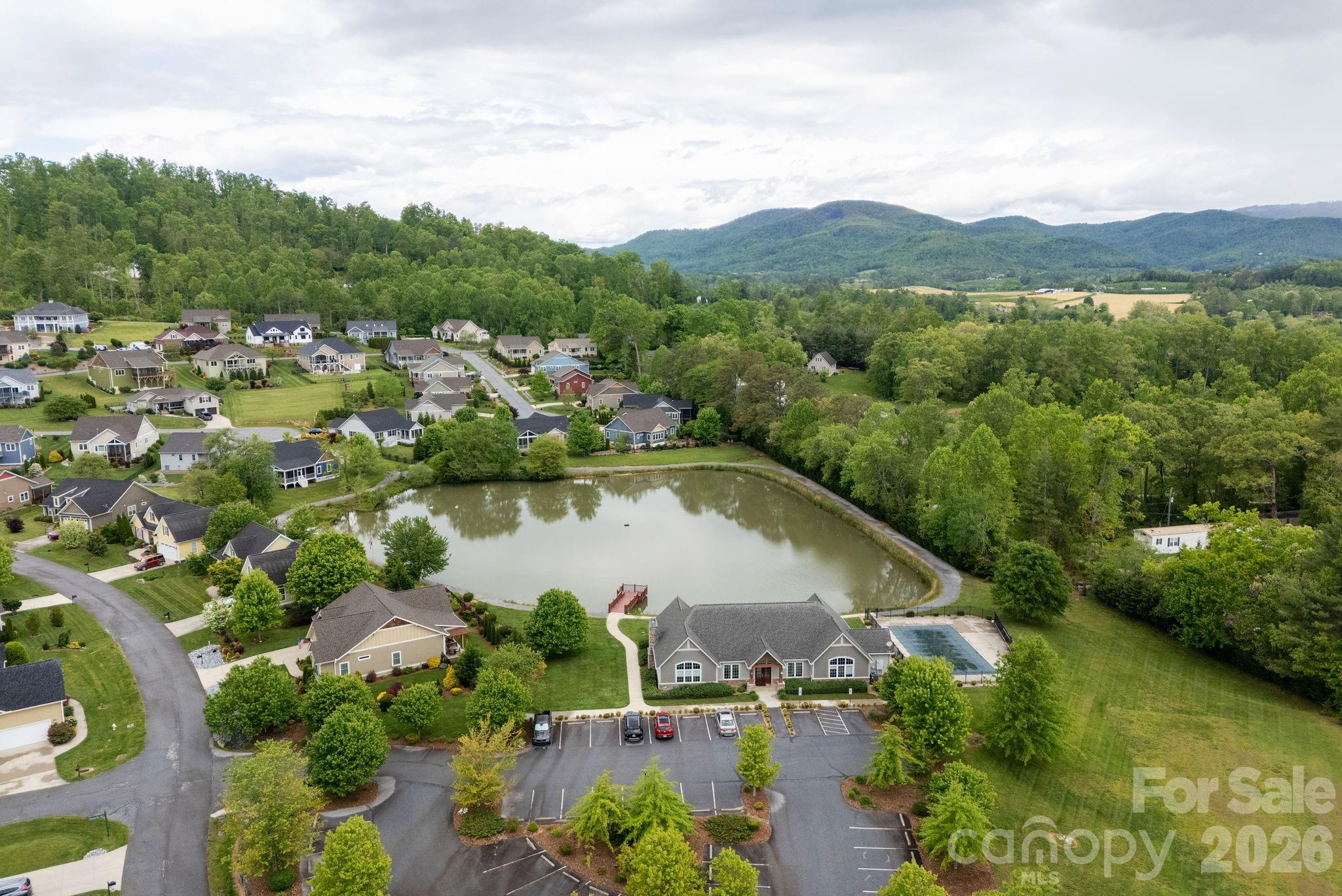 31 Black Iron Lane Hendersonville NC 28792