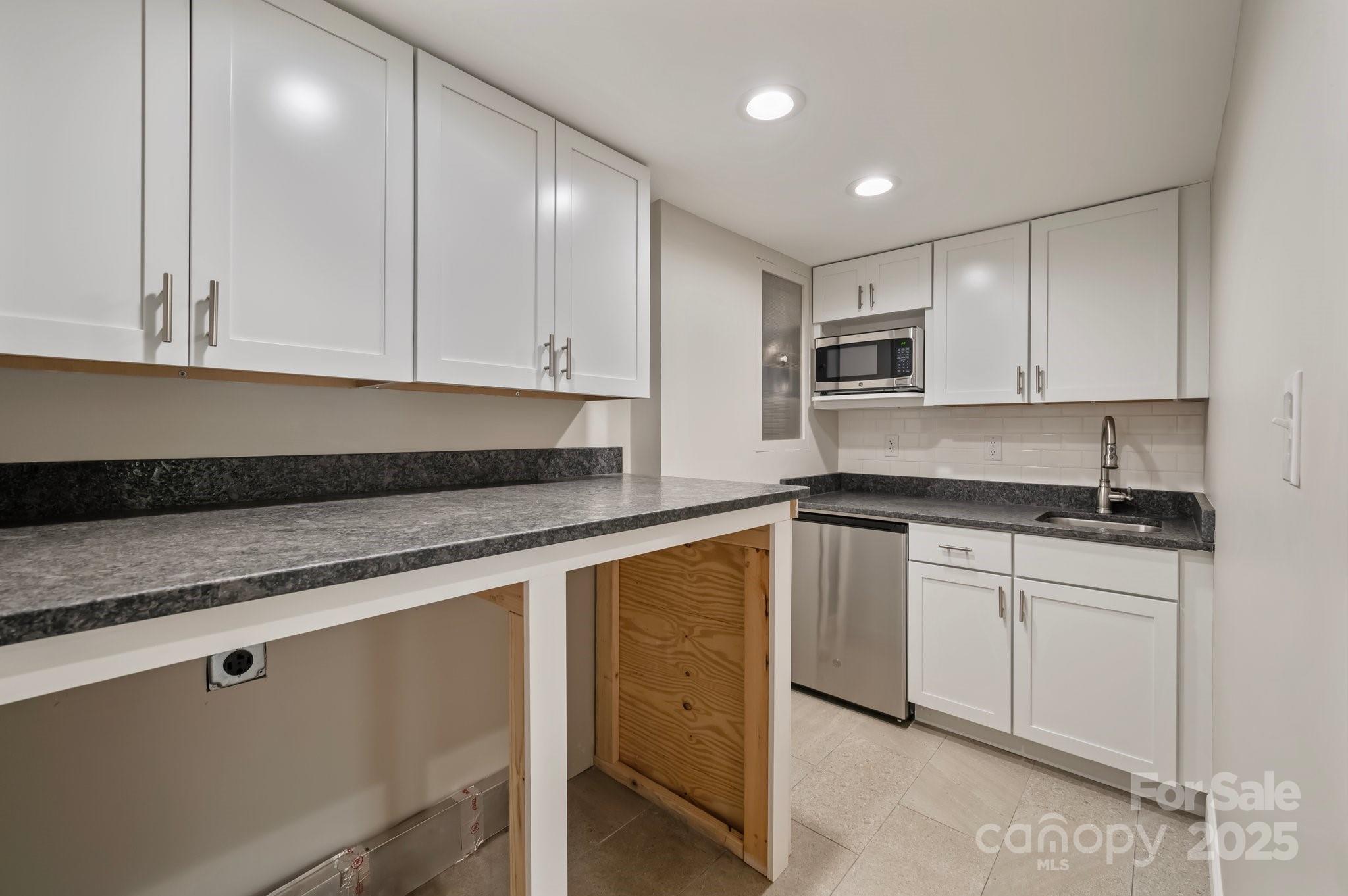 95 Beaver Drive Asheville NC 28804