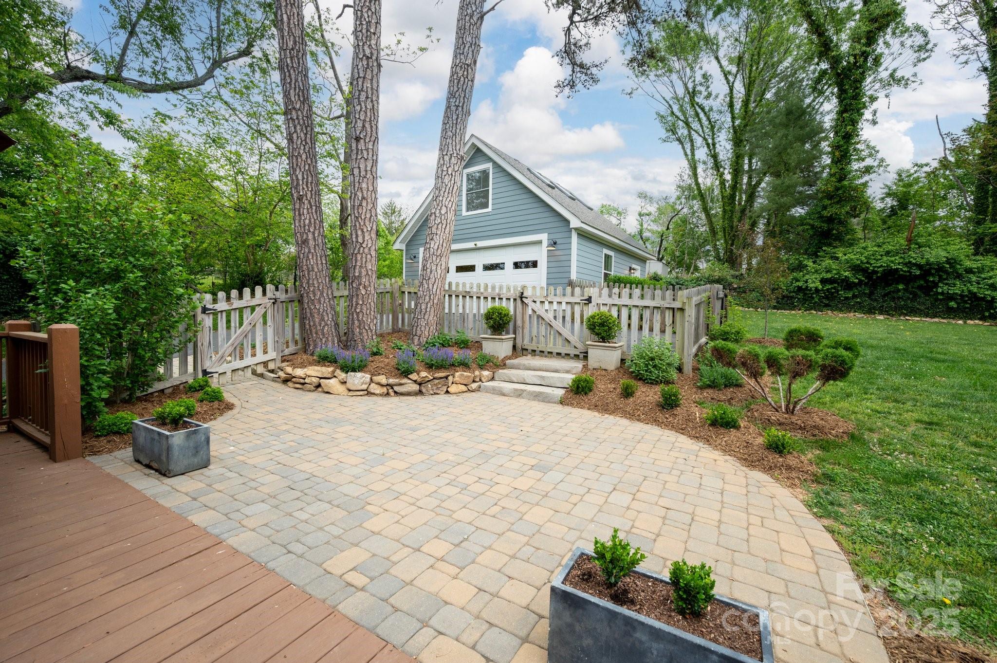 95 Beaver Drive Asheville NC 28804