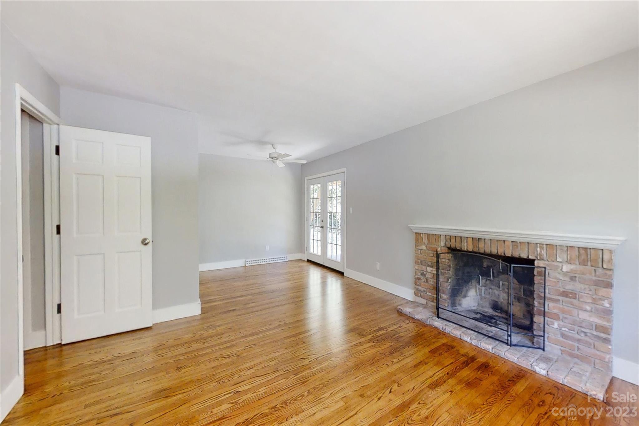 18 Governors Court Asheville NC 28805