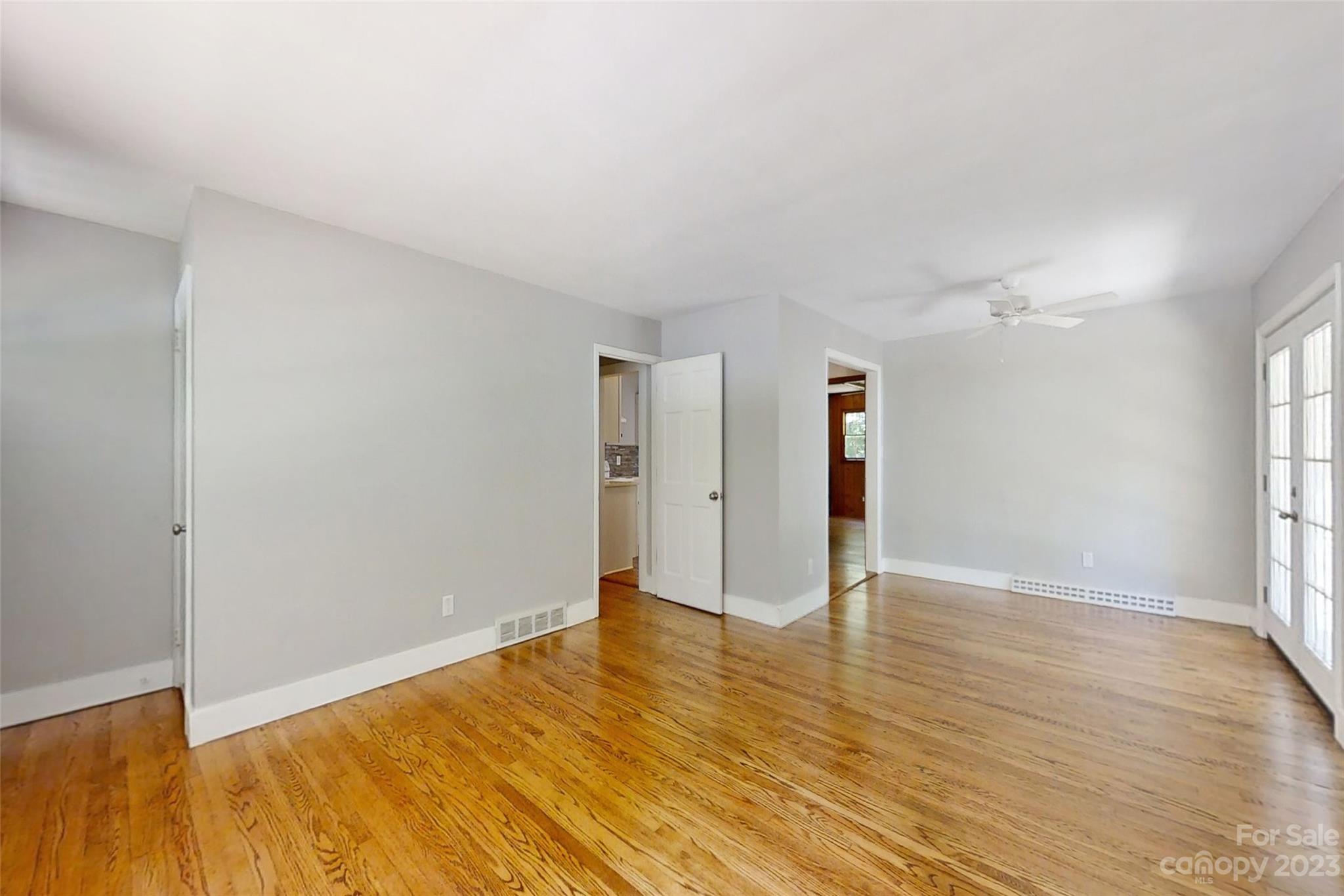 18 Governors Court Asheville NC 28805