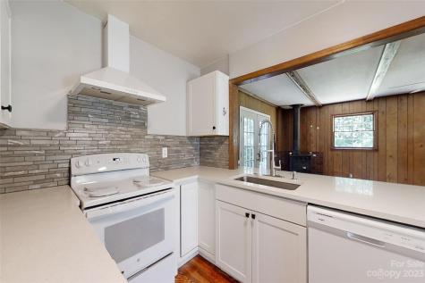 18 Governors Court Asheville NC 28805