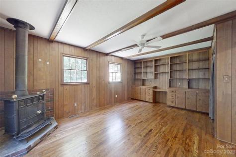 18 Governors Court Asheville NC 28805