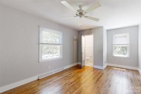 18 Governors Court Asheville NC 28805