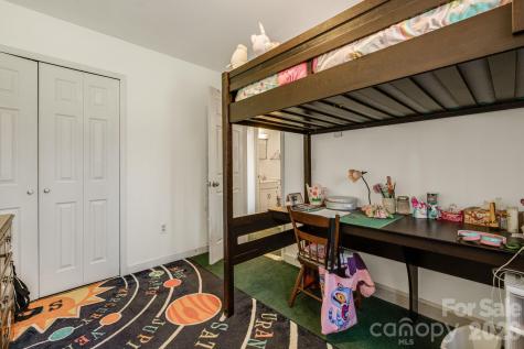 34 Tipperary Drive Asheville NC 28806