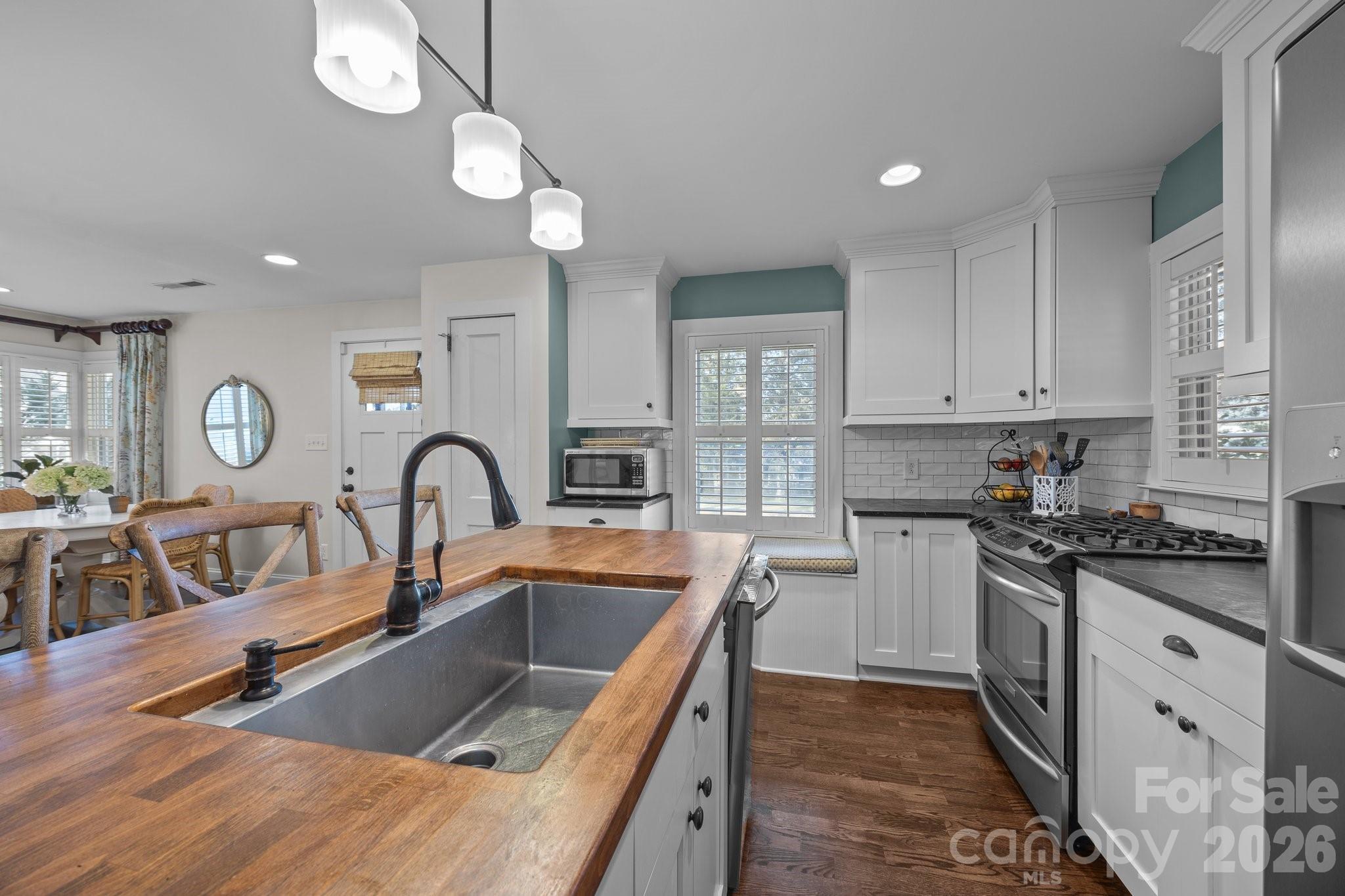 106 N Turner Avenue Charlotte NC 28216