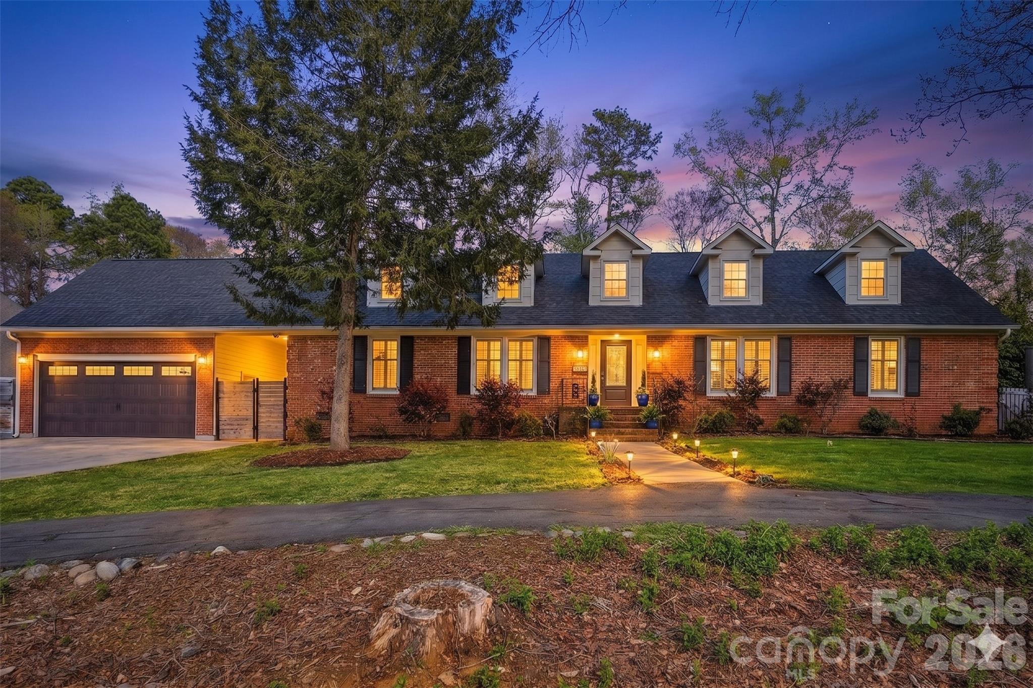 6123 Lake Providence Lane Charlotte NC 28277